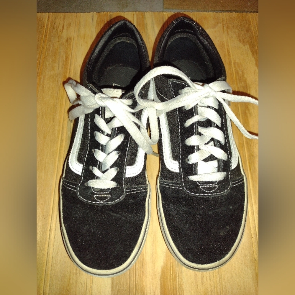 Vans black and white low top skater sneaker size 3.